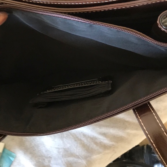 Handbag - Picture 3 of 5